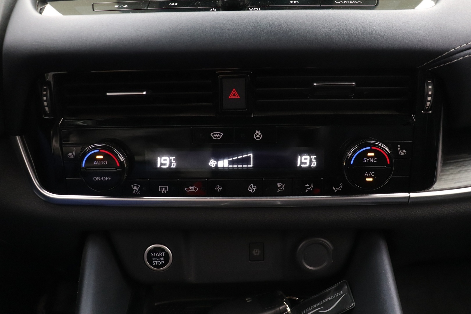 NISSAN Qashqai 2023