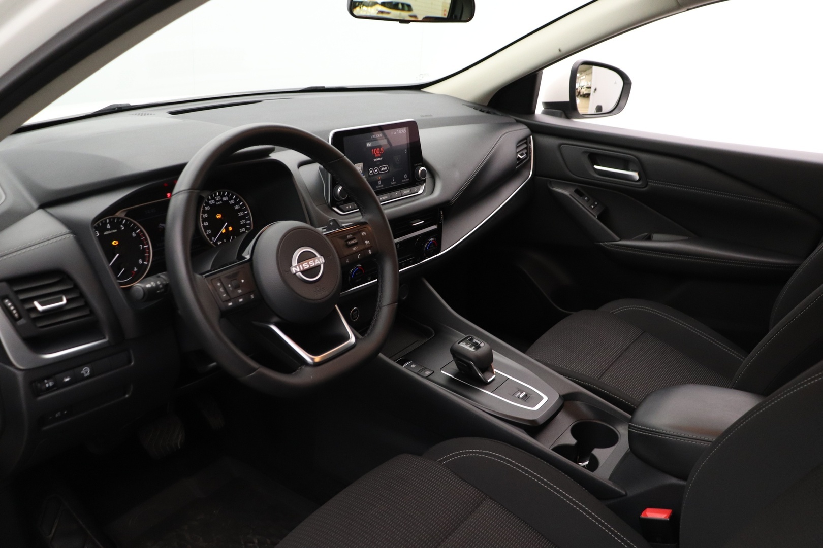 NISSAN Qashqai 2024