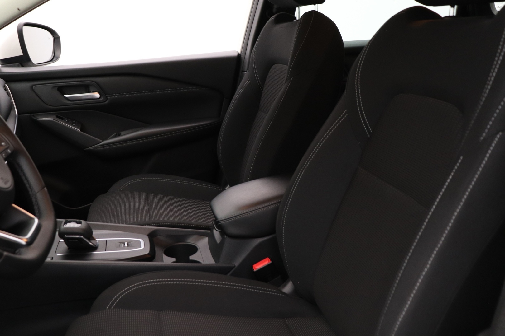 NISSAN Qashqai 2024