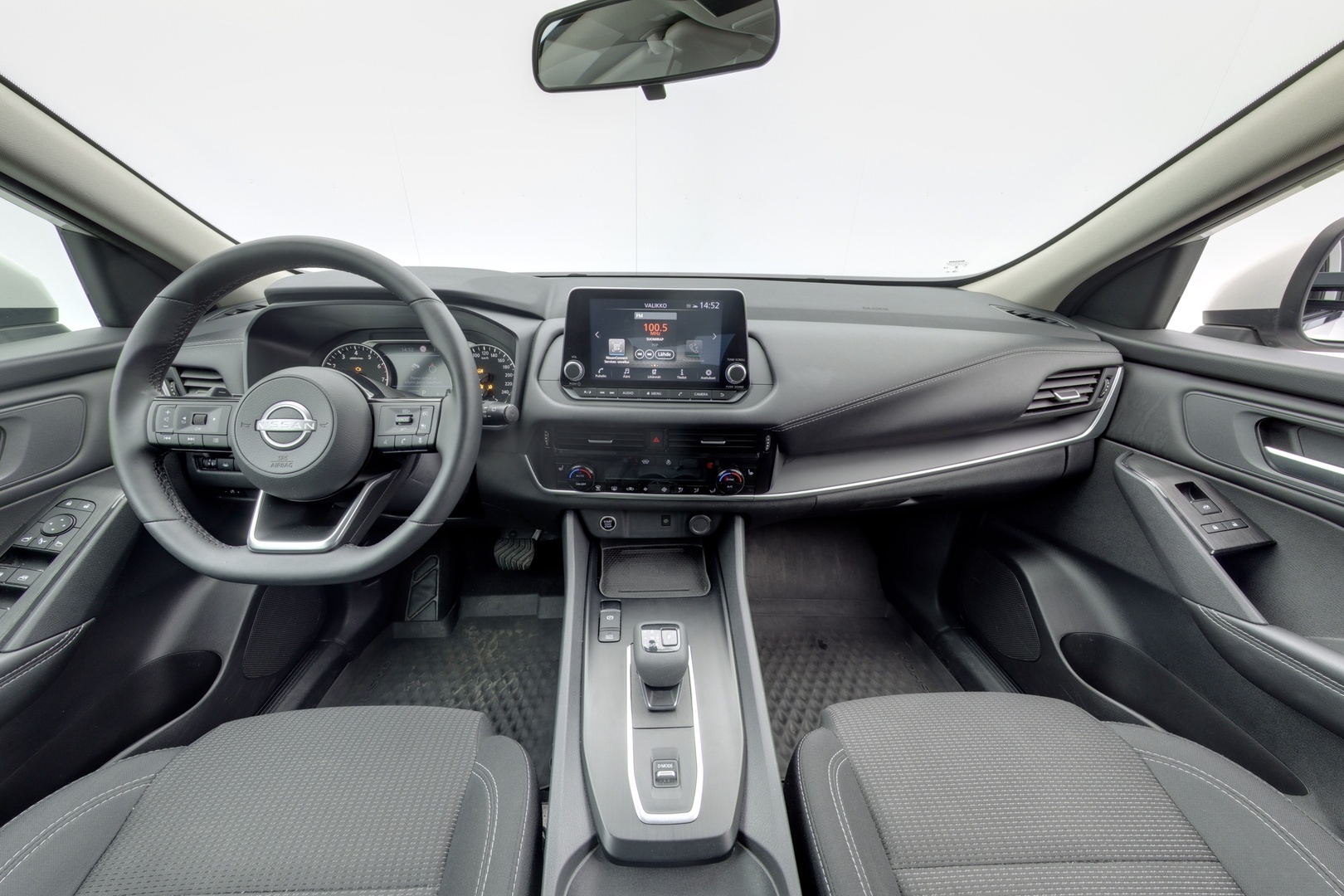 NISSAN Qashqai 2024