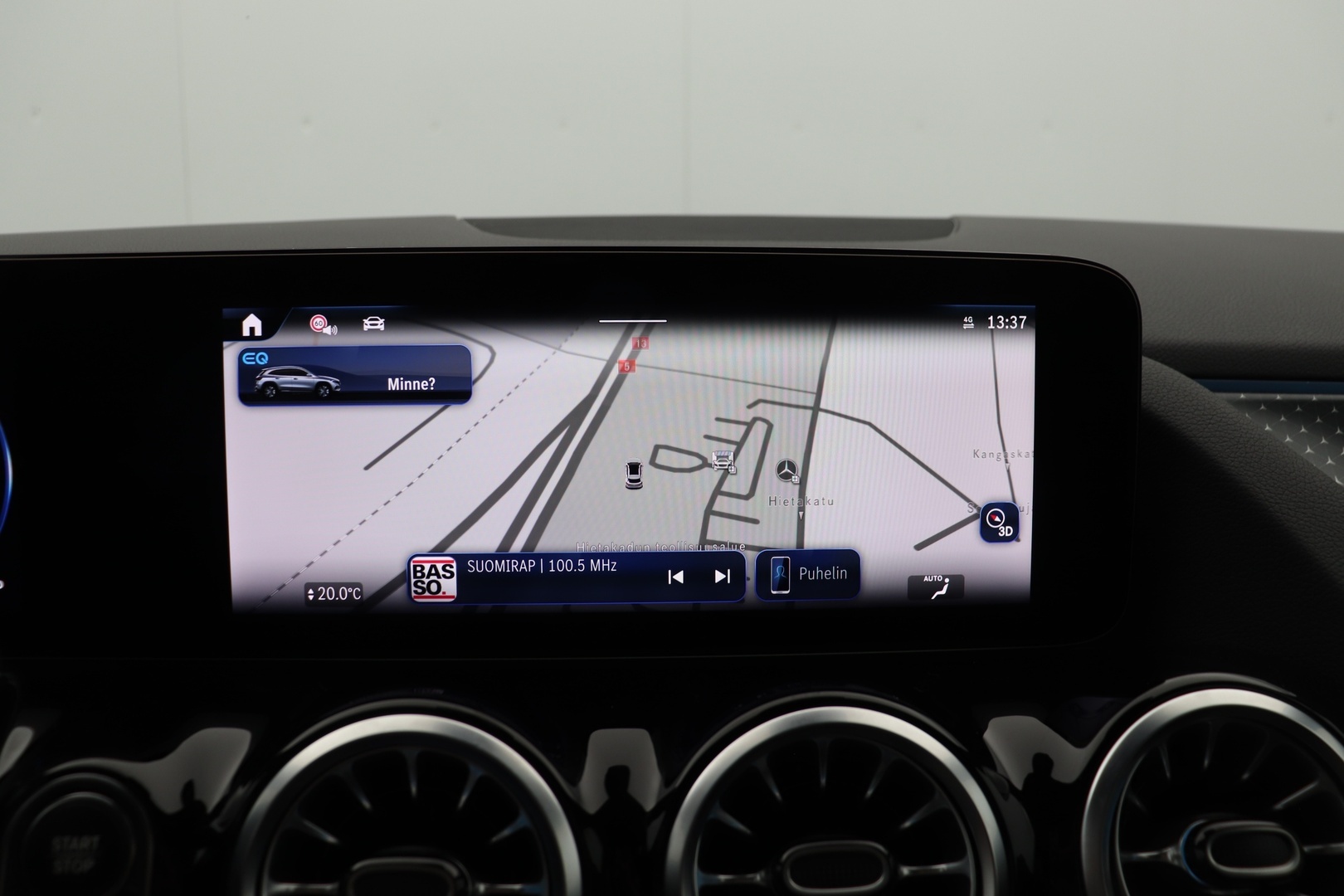 MERCEDES-BENZ EQA 2024