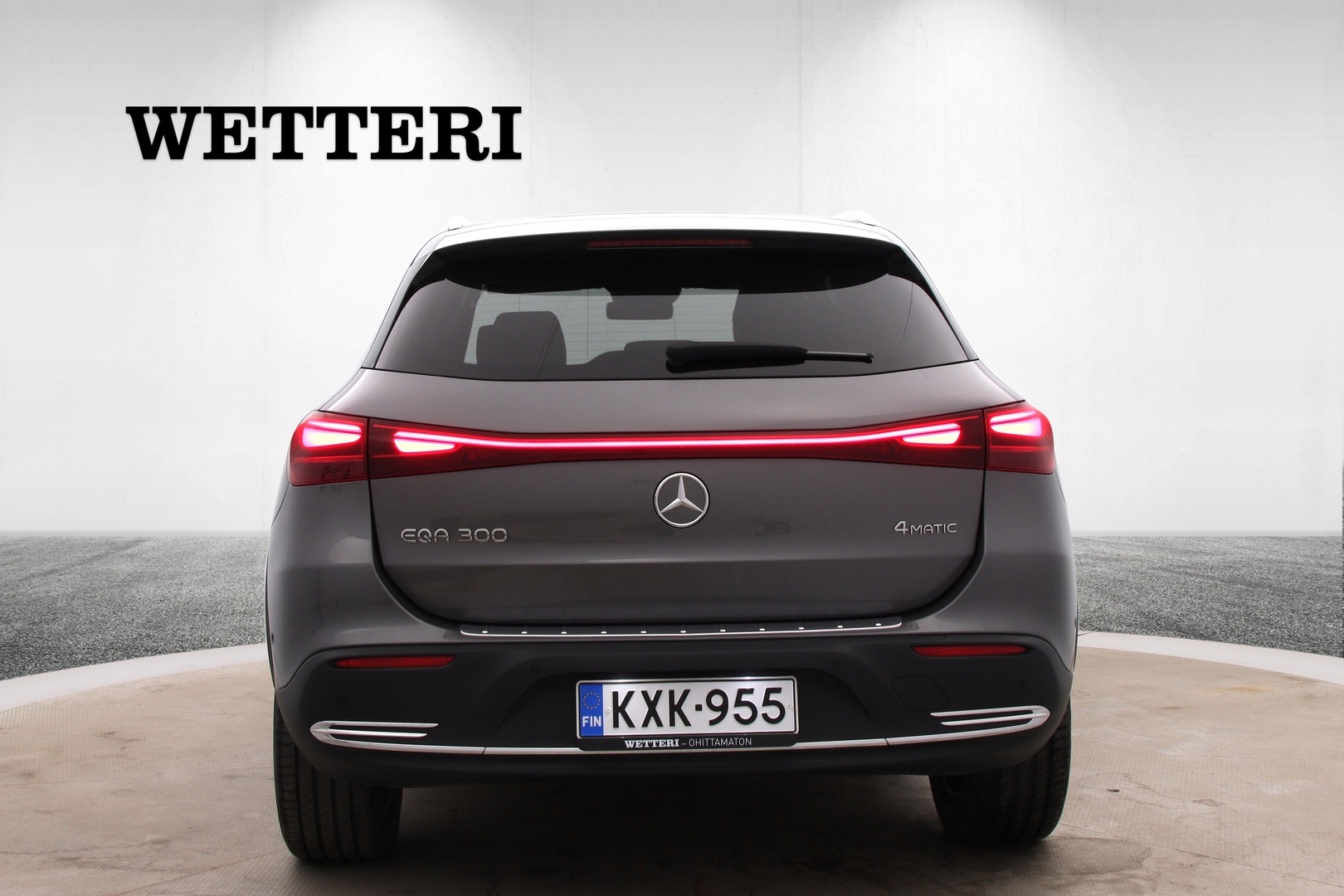 MERCEDES-BENZ EQA 2024