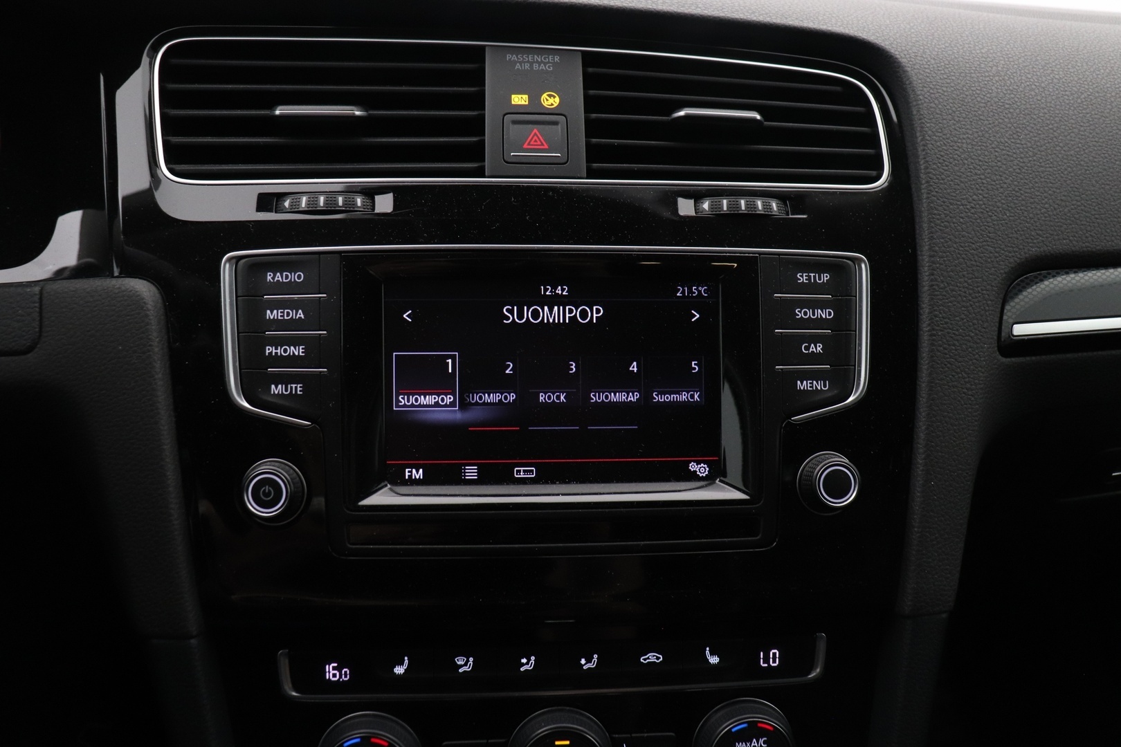 VOLKSWAGEN Golf 2013