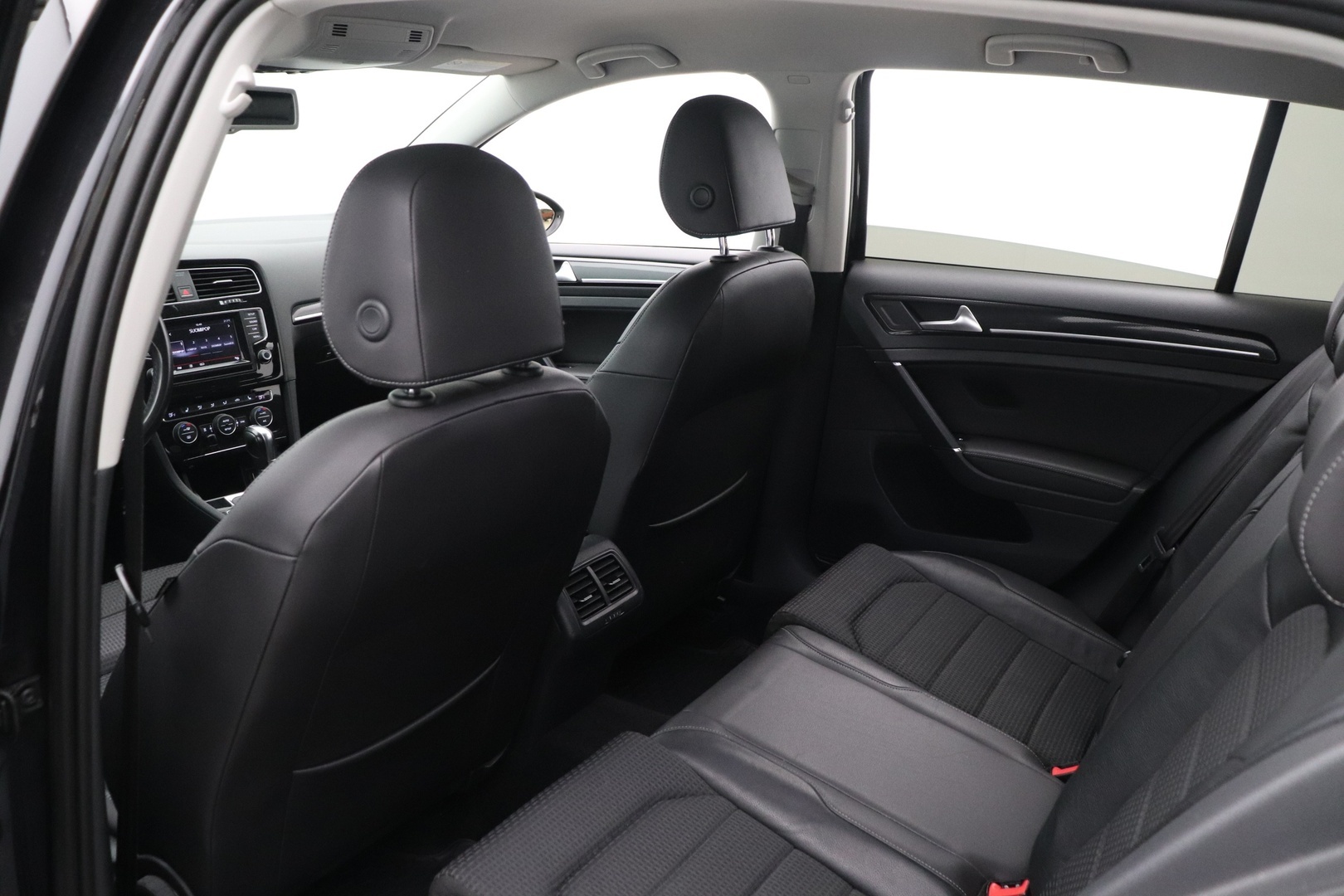 VOLKSWAGEN Golf 2013