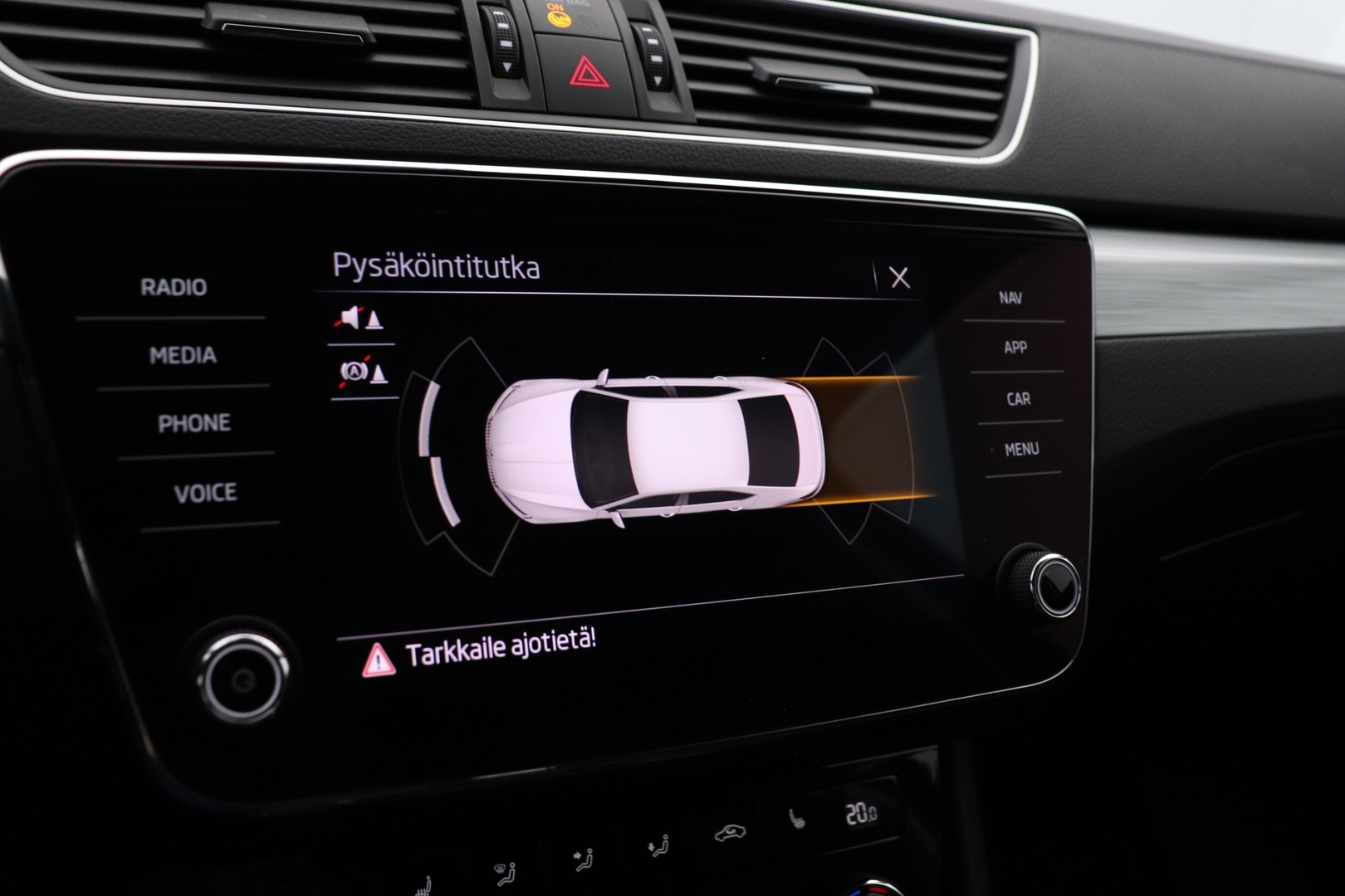 SKODA Superb 17