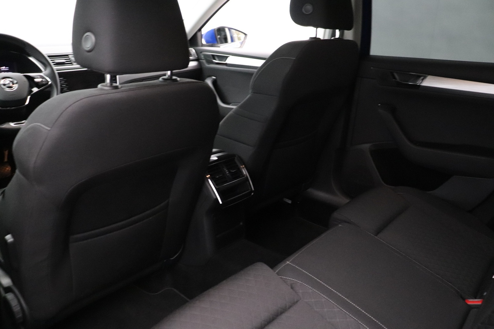 SKODA Superb 27