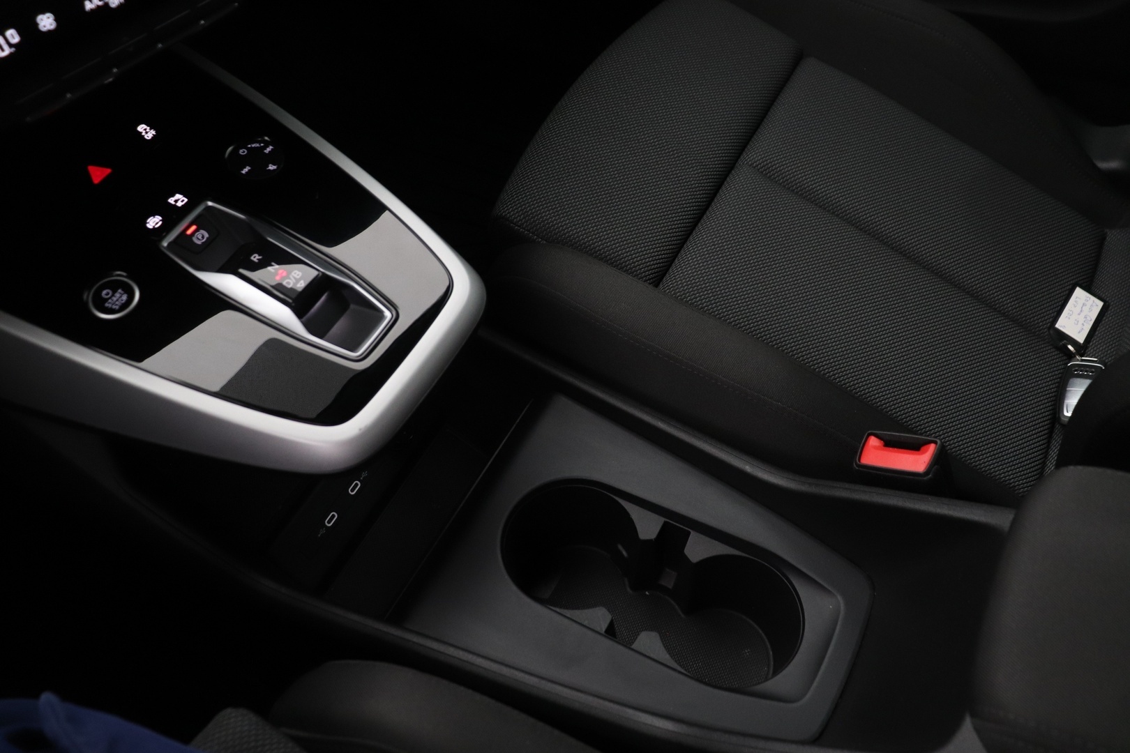 AUDI Q4 e-tron 2023