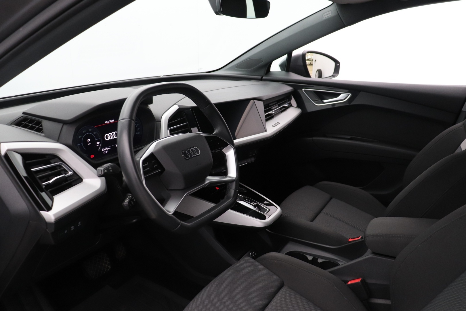 AUDI Q4 e-tron 2023