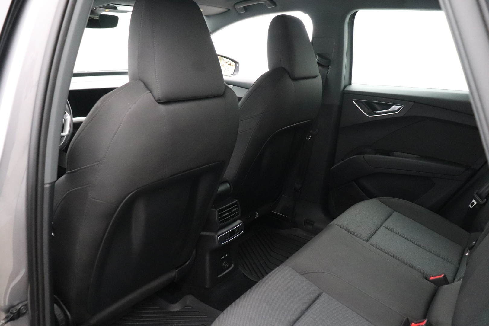 AUDI Q4 e-tron 2023