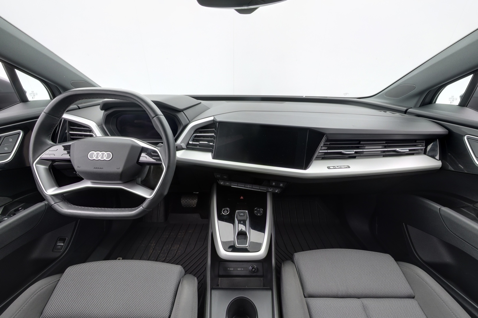 AUDI Q4 e-tron 2023