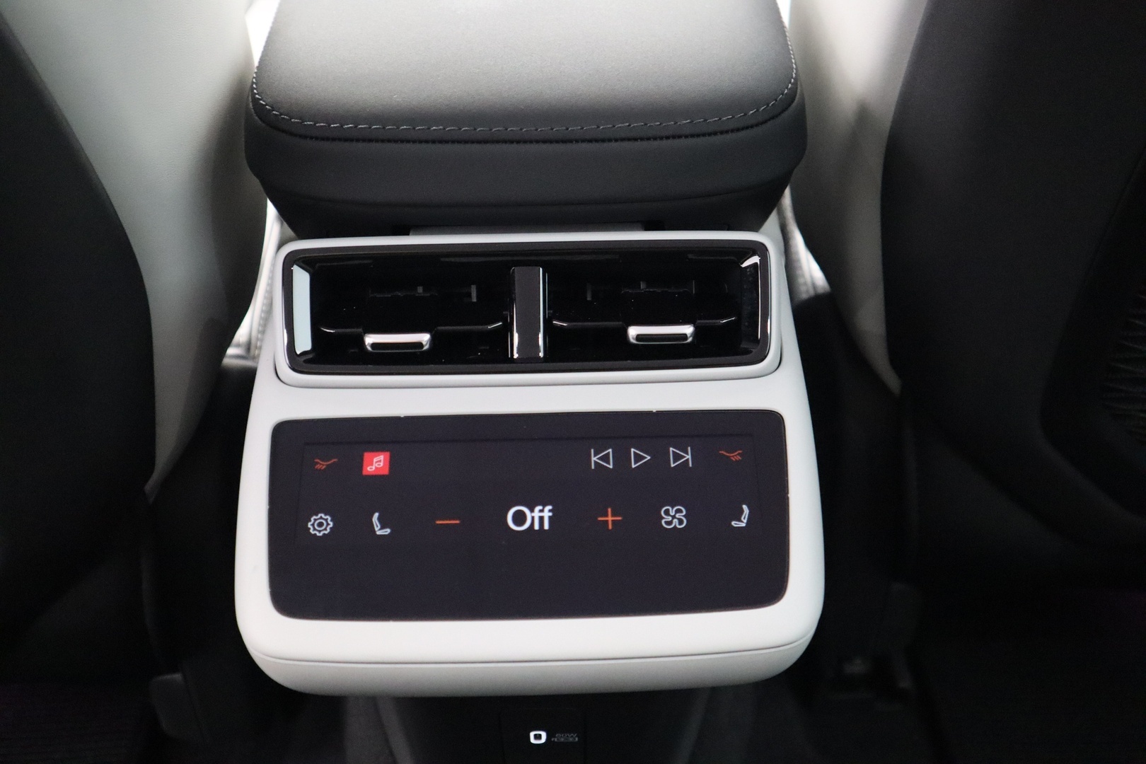 POLESTAR 4 15