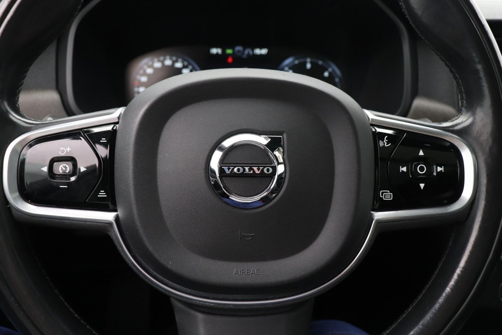 VOLVO V90 Cross Country 2018
