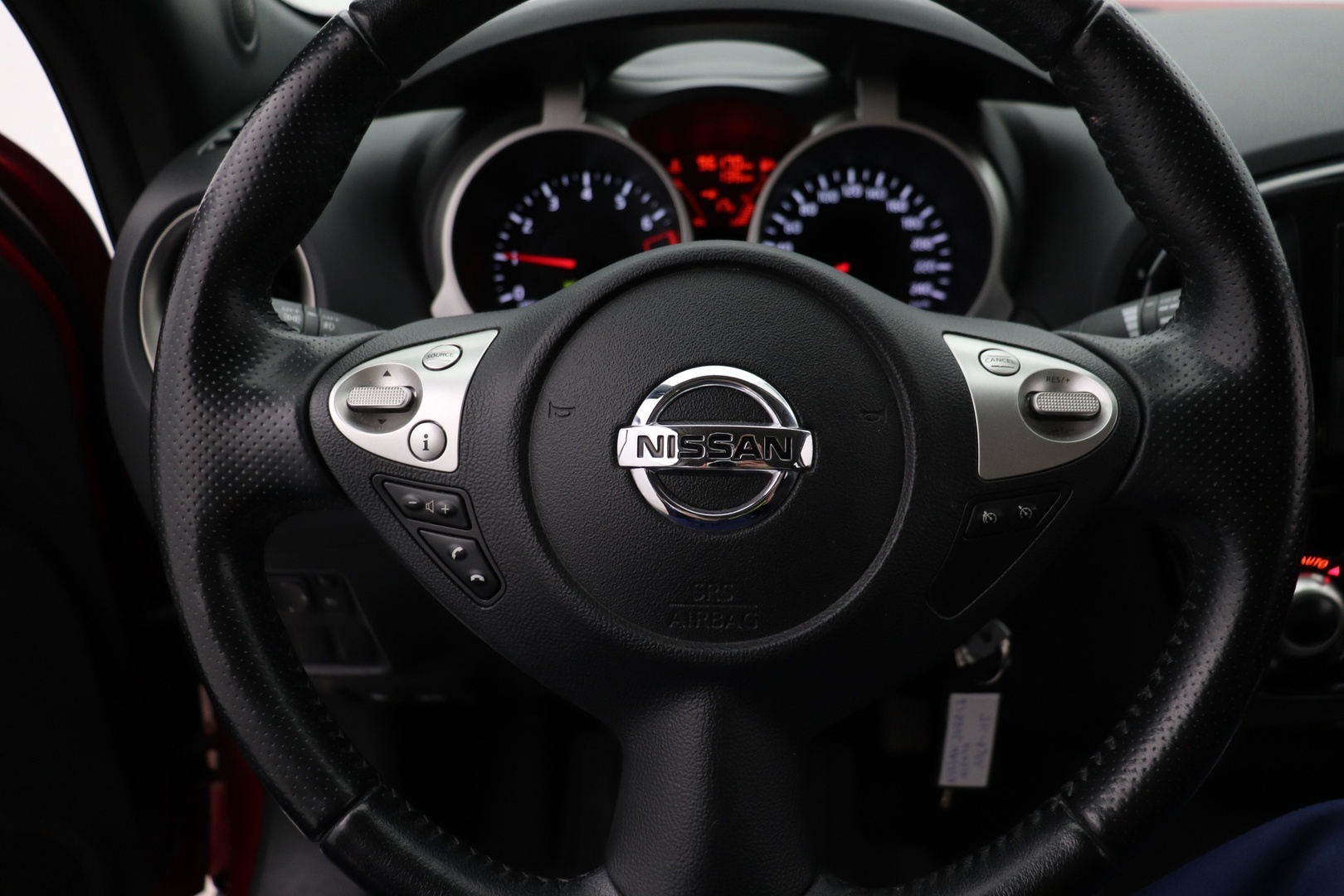NISSAN Juke 19