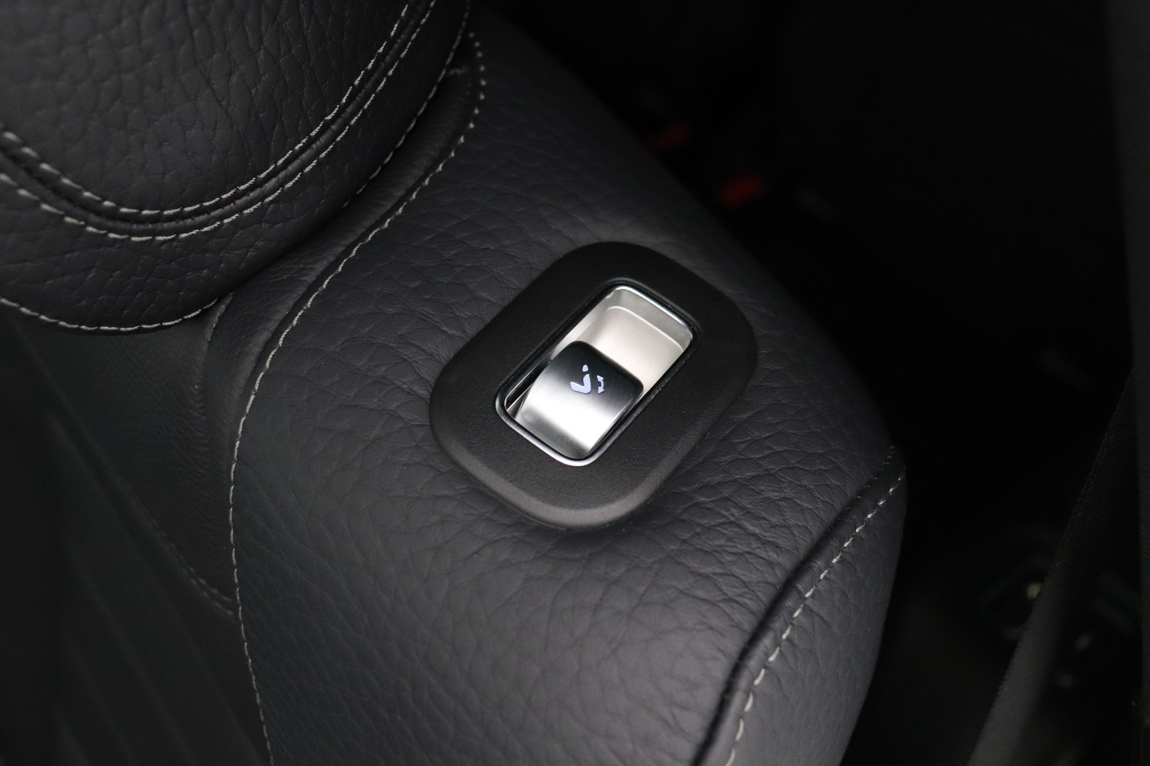 MERCEDES-BENZ GLS 2020