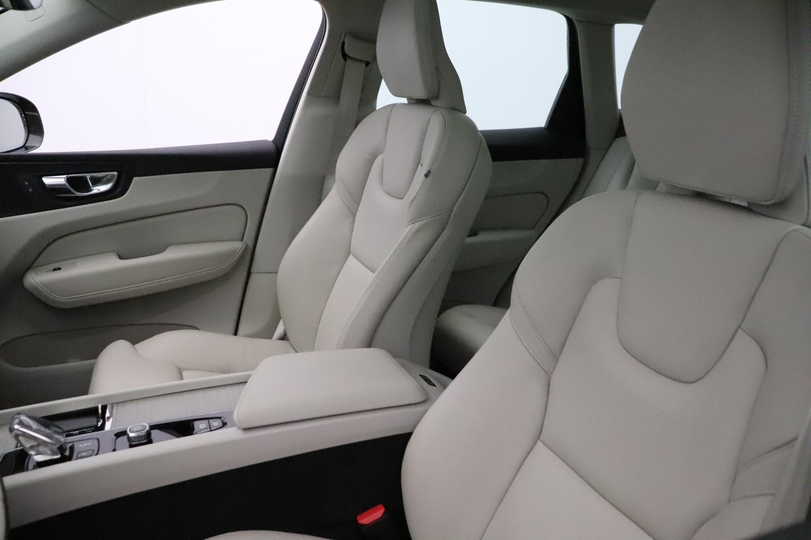 VOLVO XC60 24