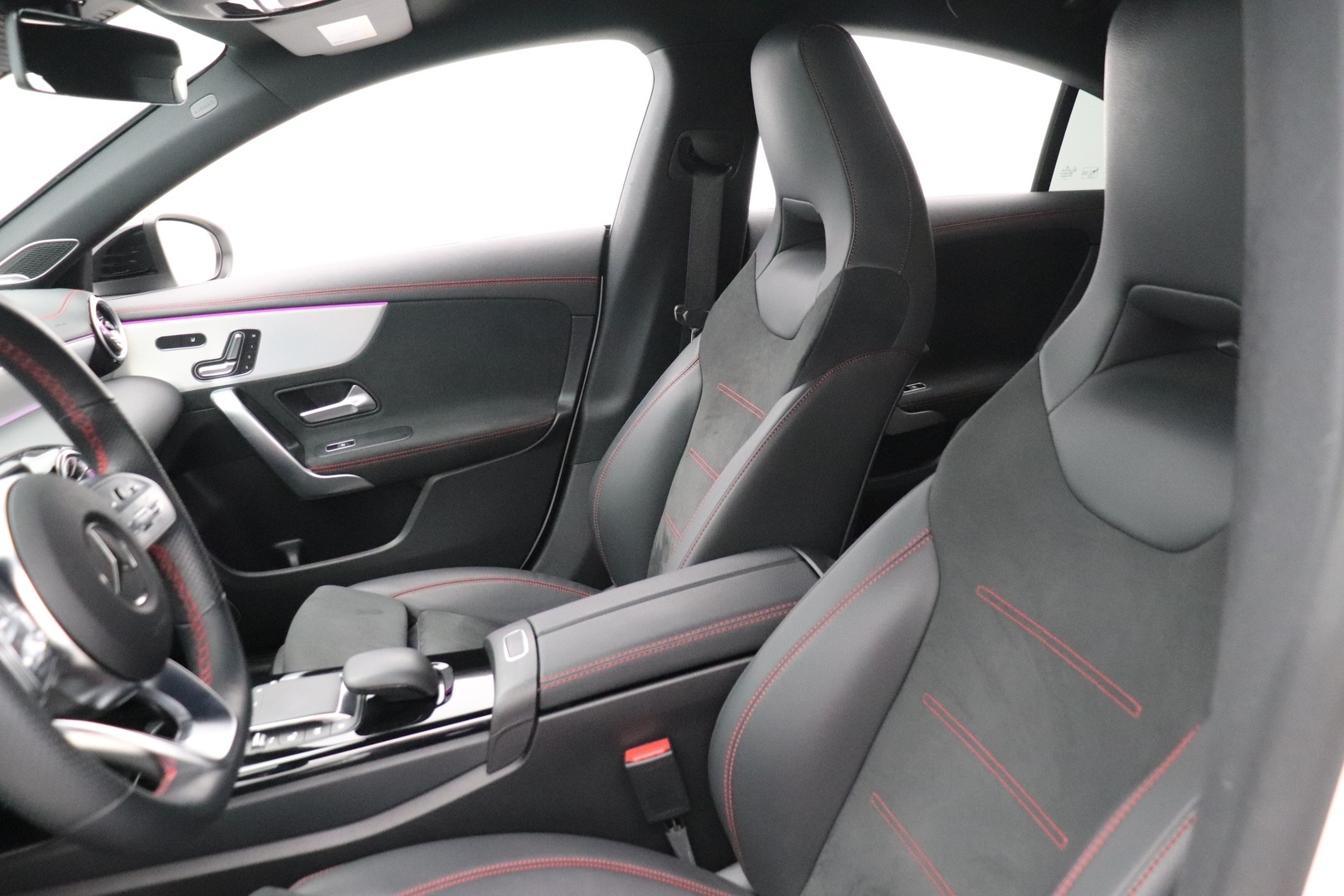 MERCEDES-BENZ CLA 2022