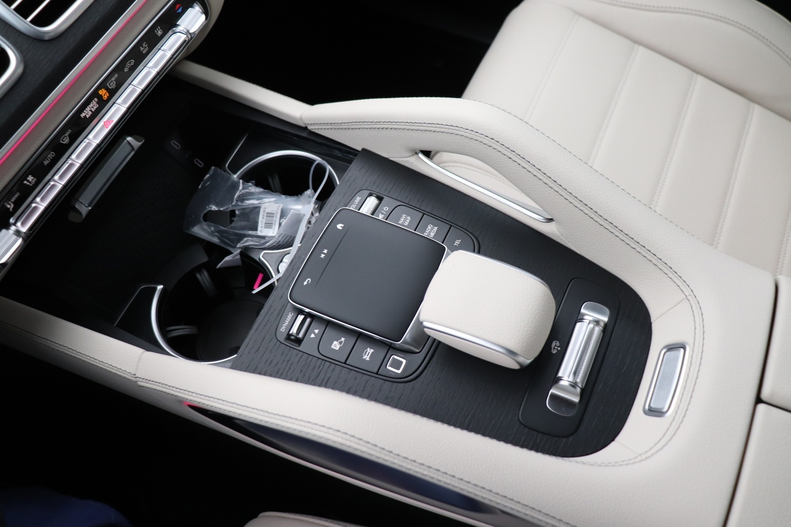 MERCEDES-BENZ GLE 2026