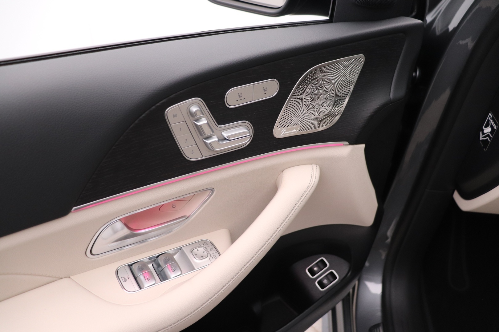 MERCEDES-BENZ GLE 2026