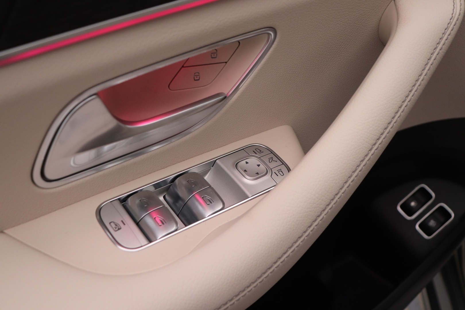 MERCEDES-BENZ GLE 2026