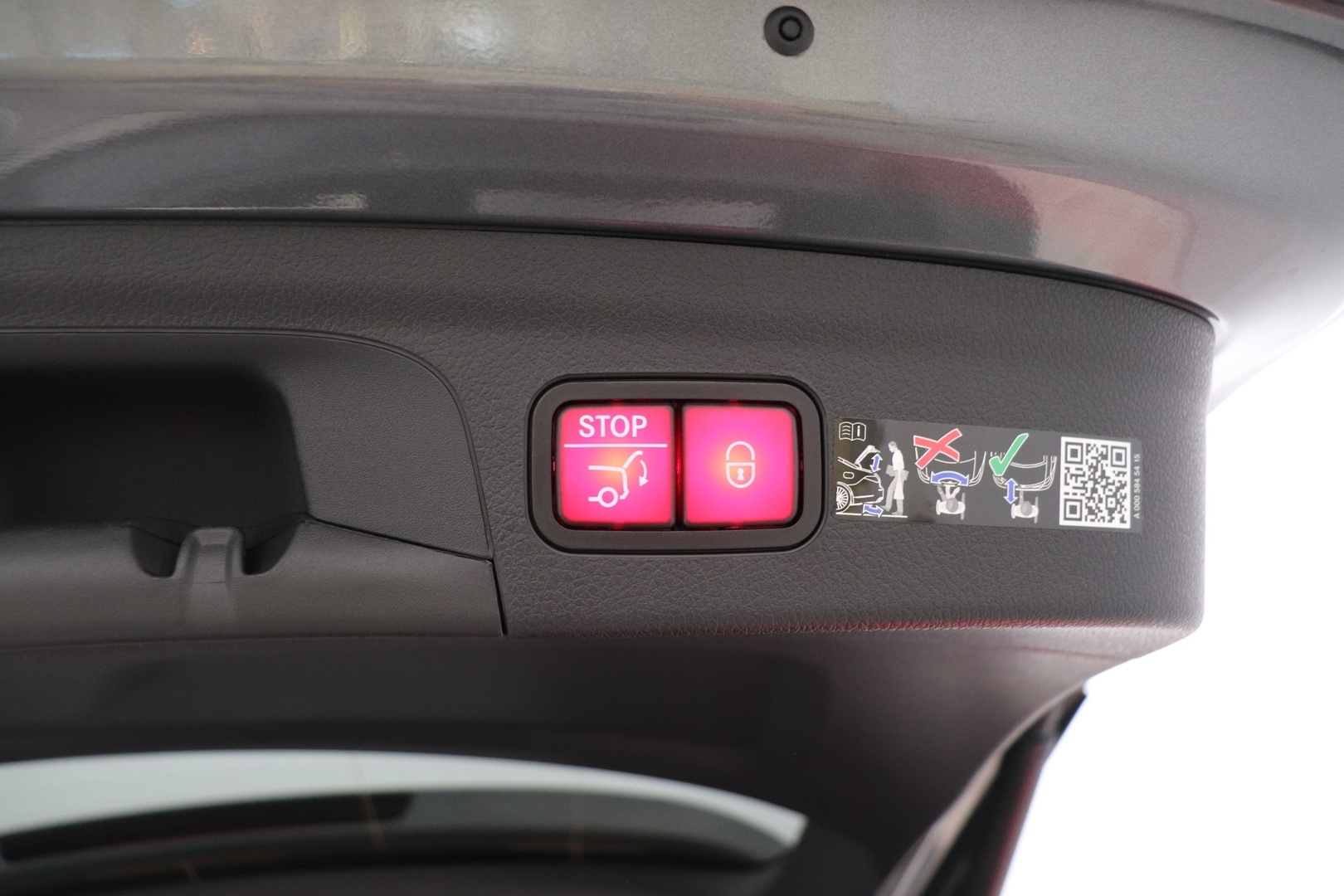 MERCEDES-BENZ GLE 2026