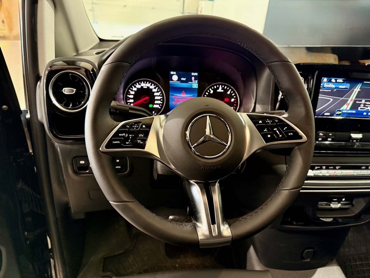 MERCEDES-BENZ VITO 2026