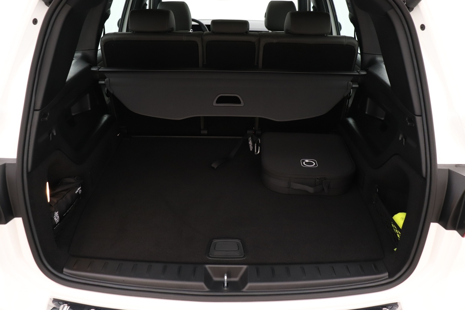 MERCEDES-BENZ EQB 2025