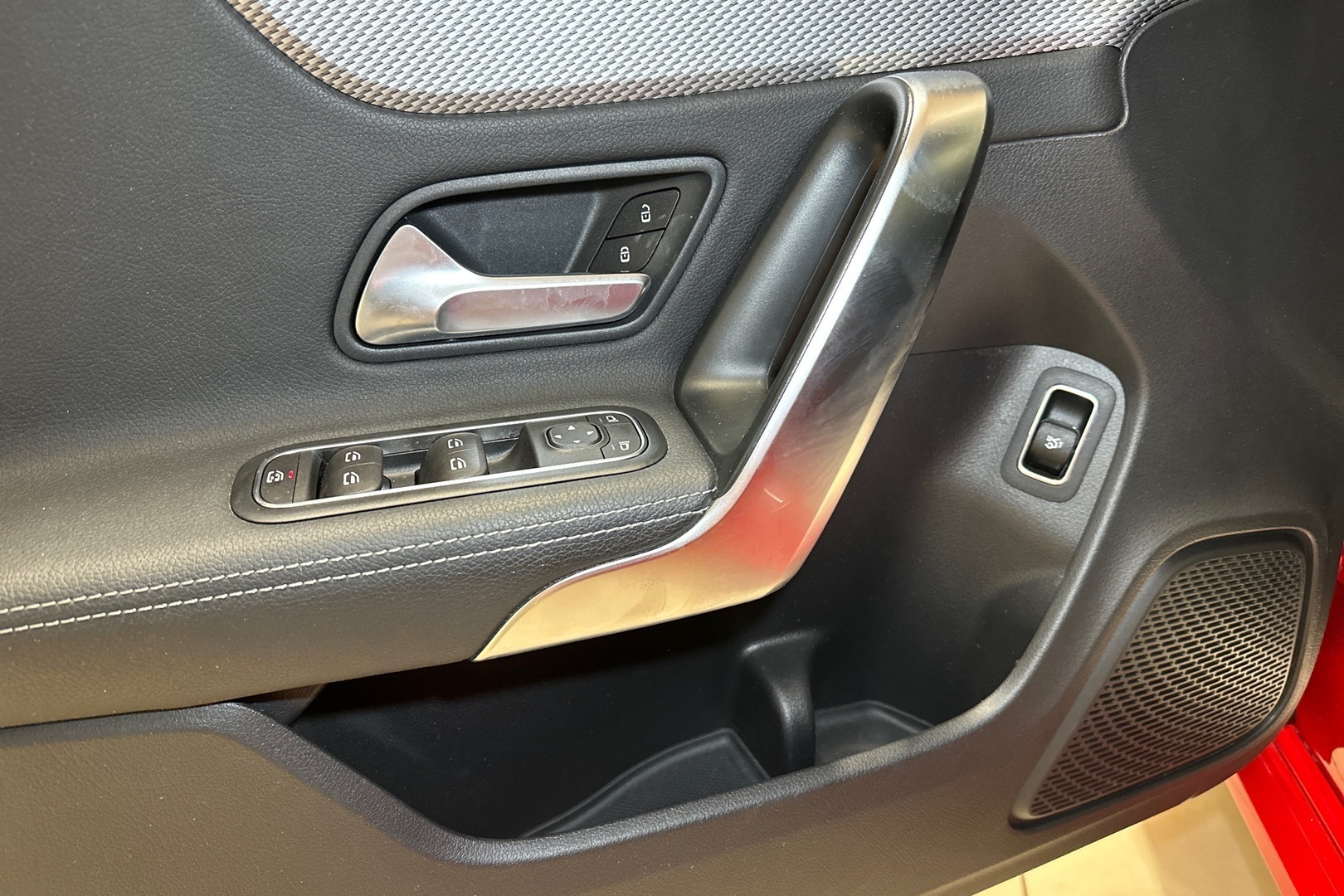 MERCEDES-BENZ CLA 2019