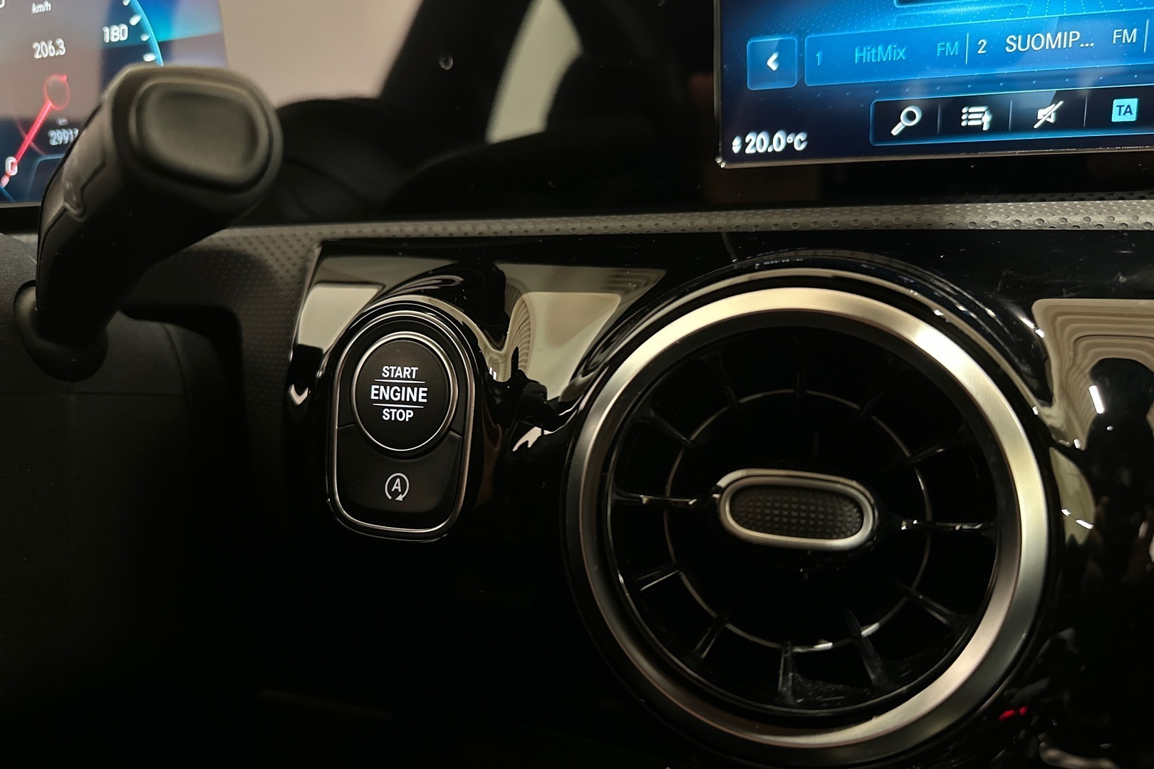 MERCEDES-BENZ CLA 2019