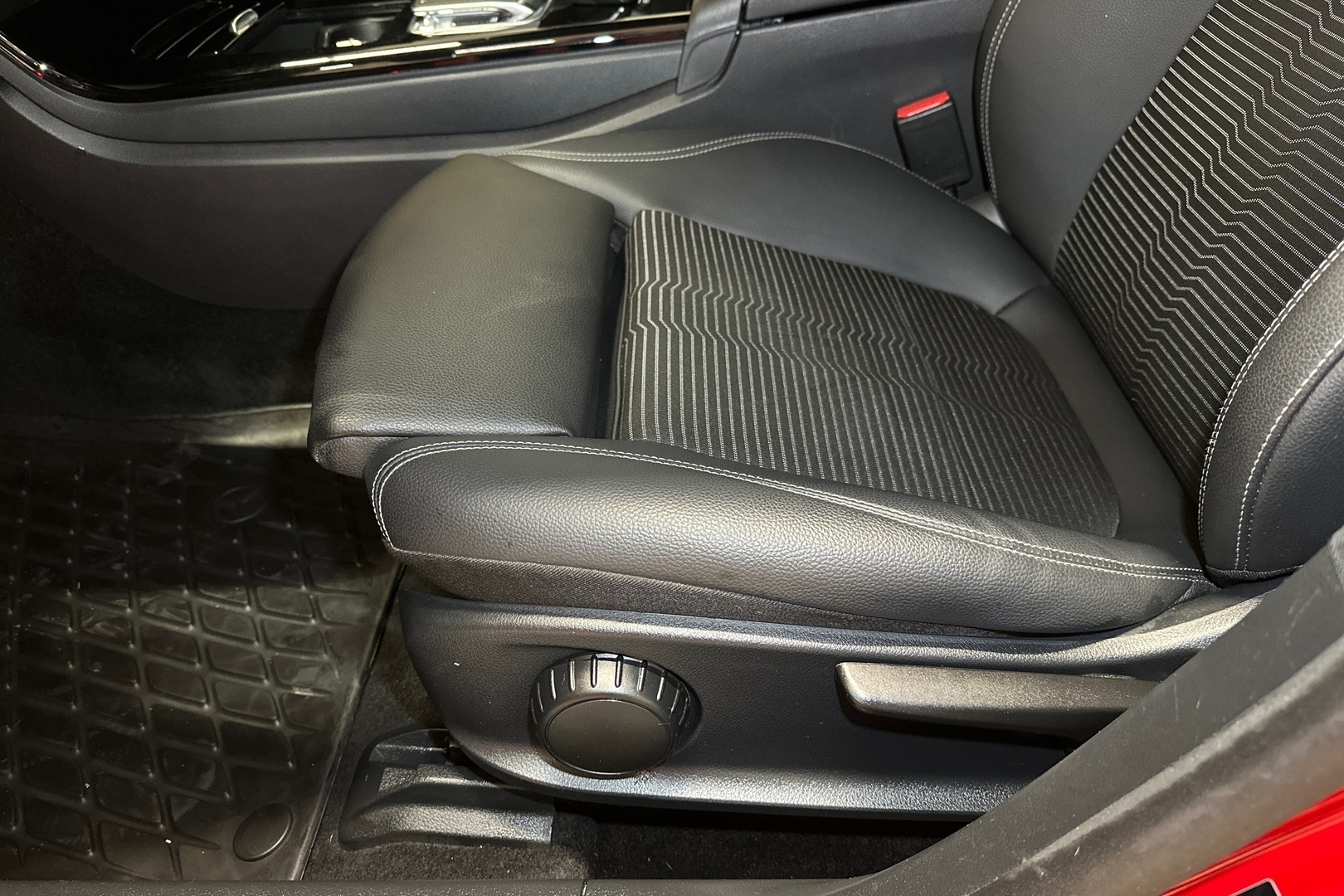 MERCEDES-BENZ CLA 2019