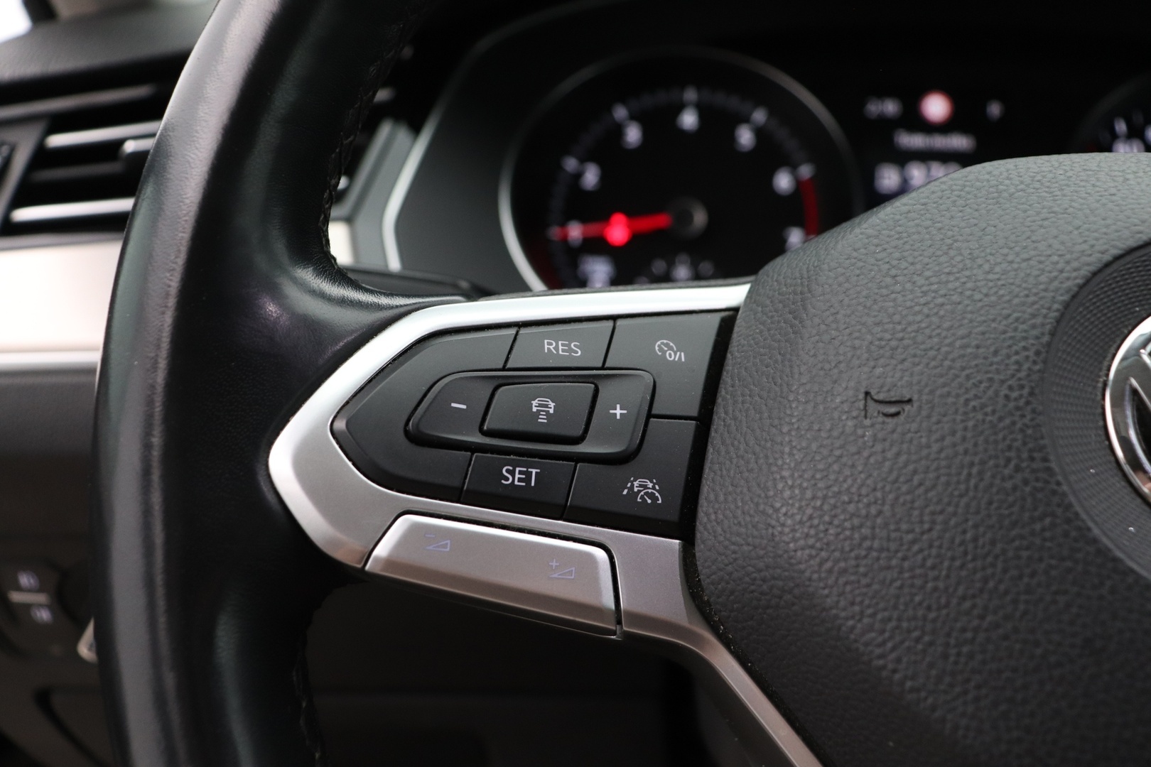 VOLKSWAGEN Passat 2020