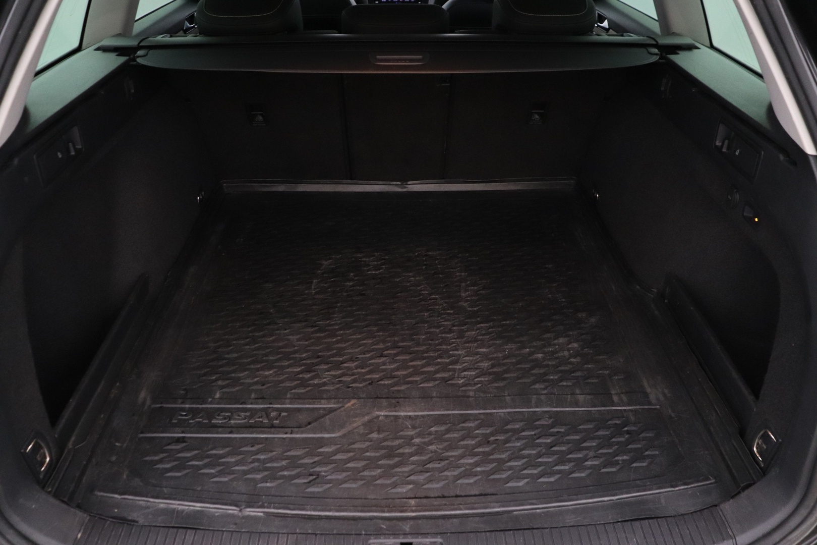 VOLKSWAGEN Passat 2020