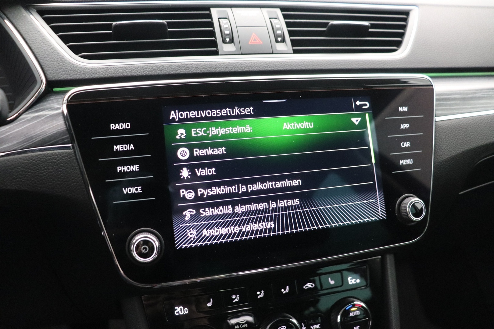 SKODA Superb 2021