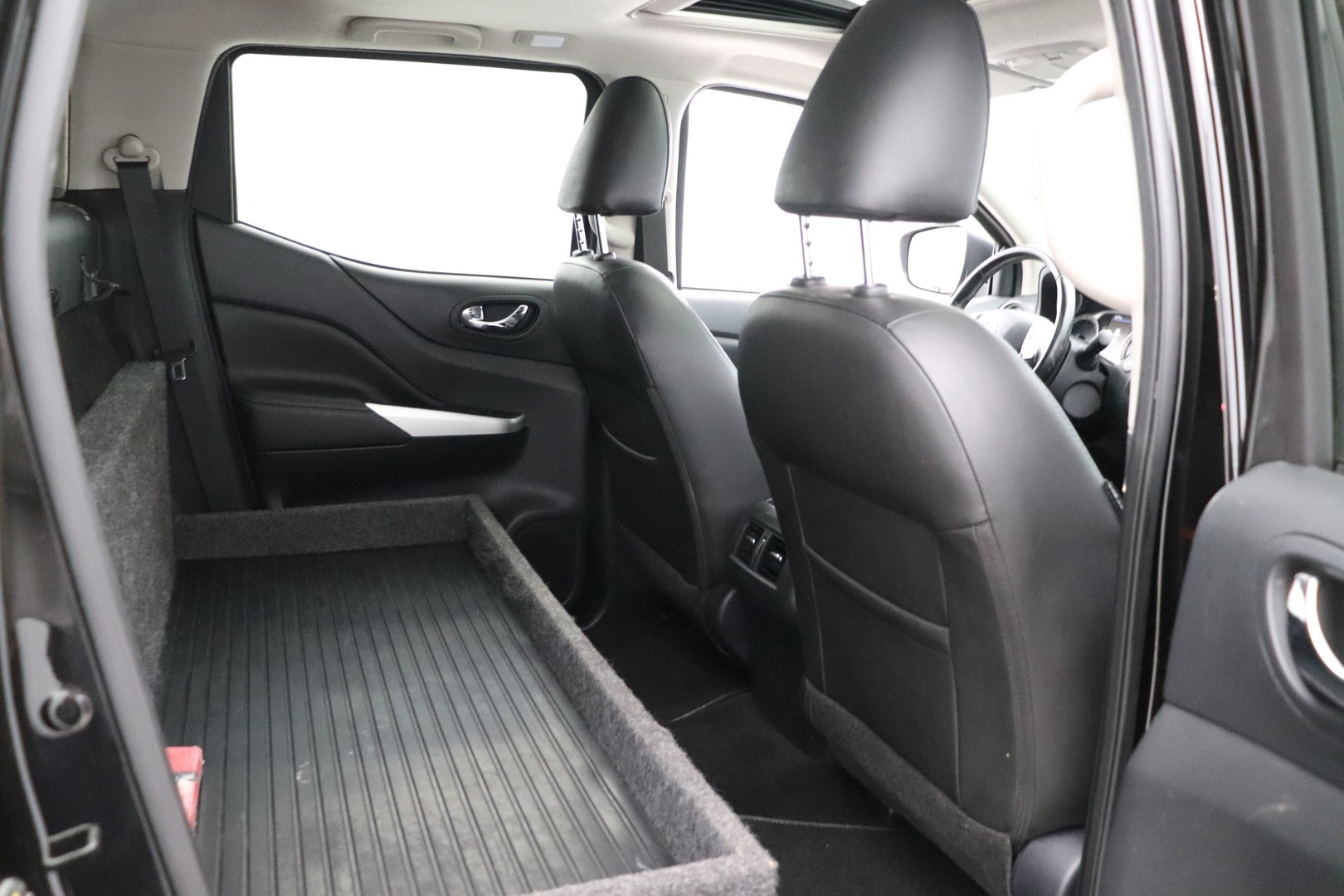 NISSAN Navara 2022