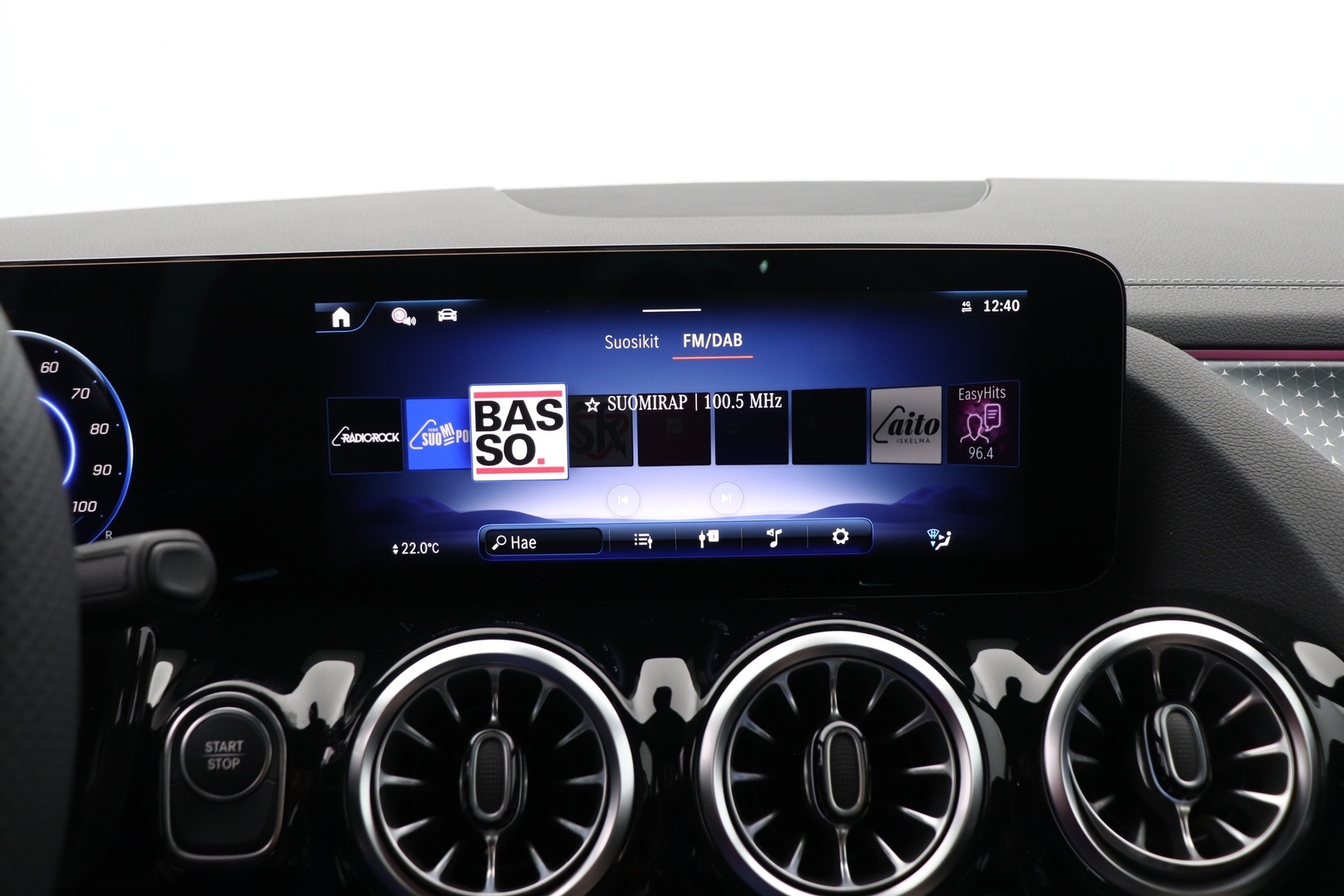 MERCEDES-BENZ EQA 2025