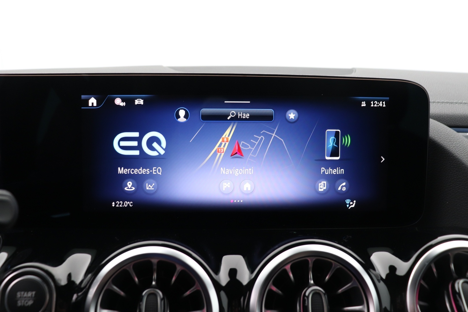 MERCEDES-BENZ EQA 2025