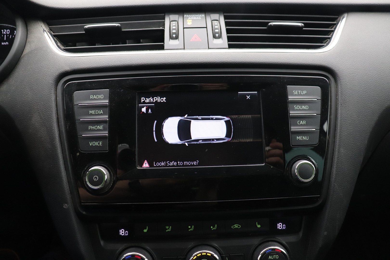 SKODA Octavia 2014