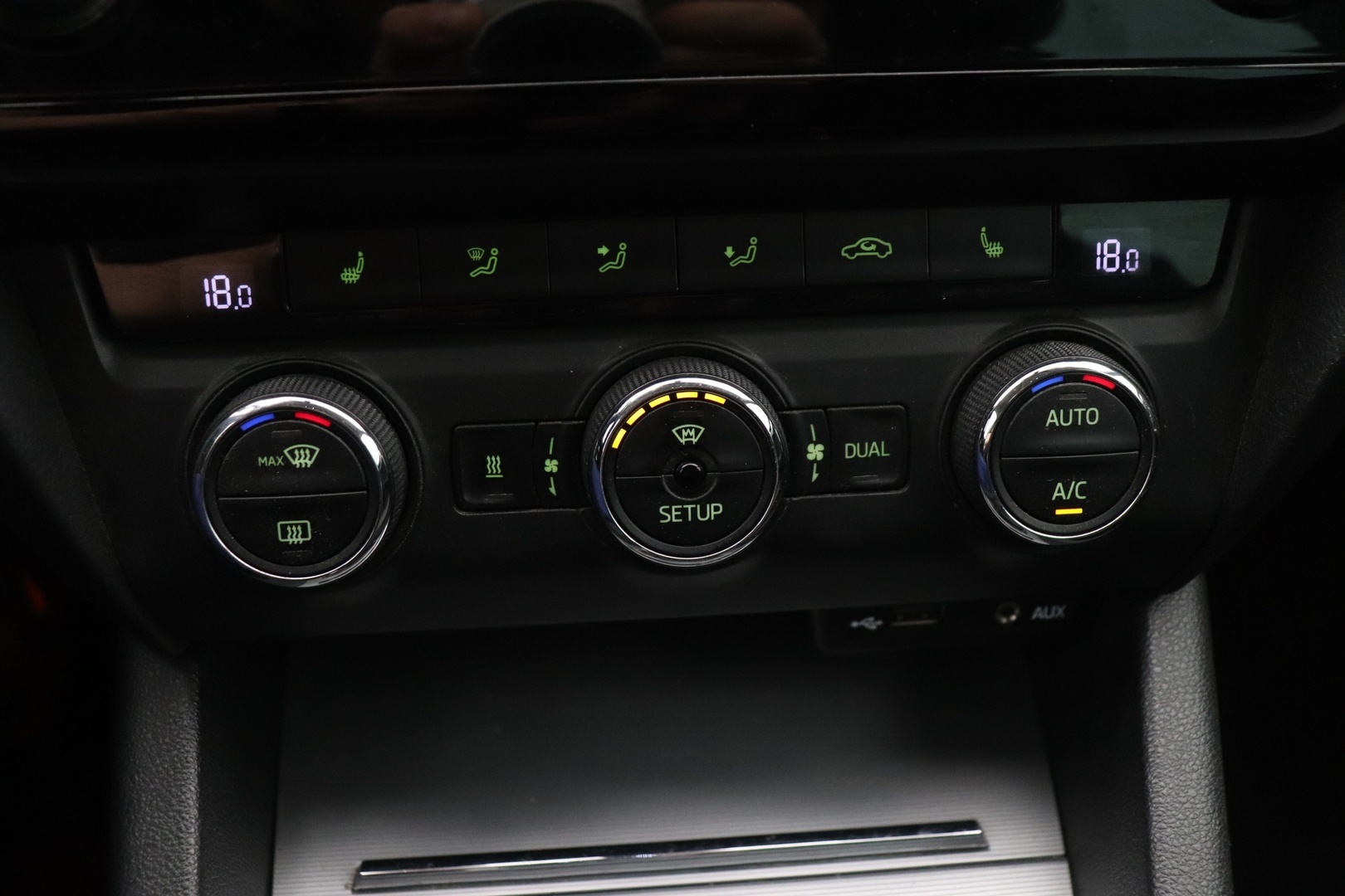SKODA Octavia 2014