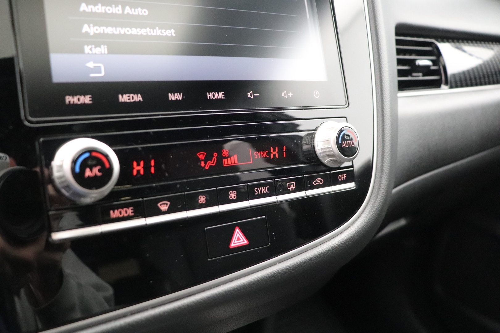 MITSUBISHI Outlander PHEV 2021