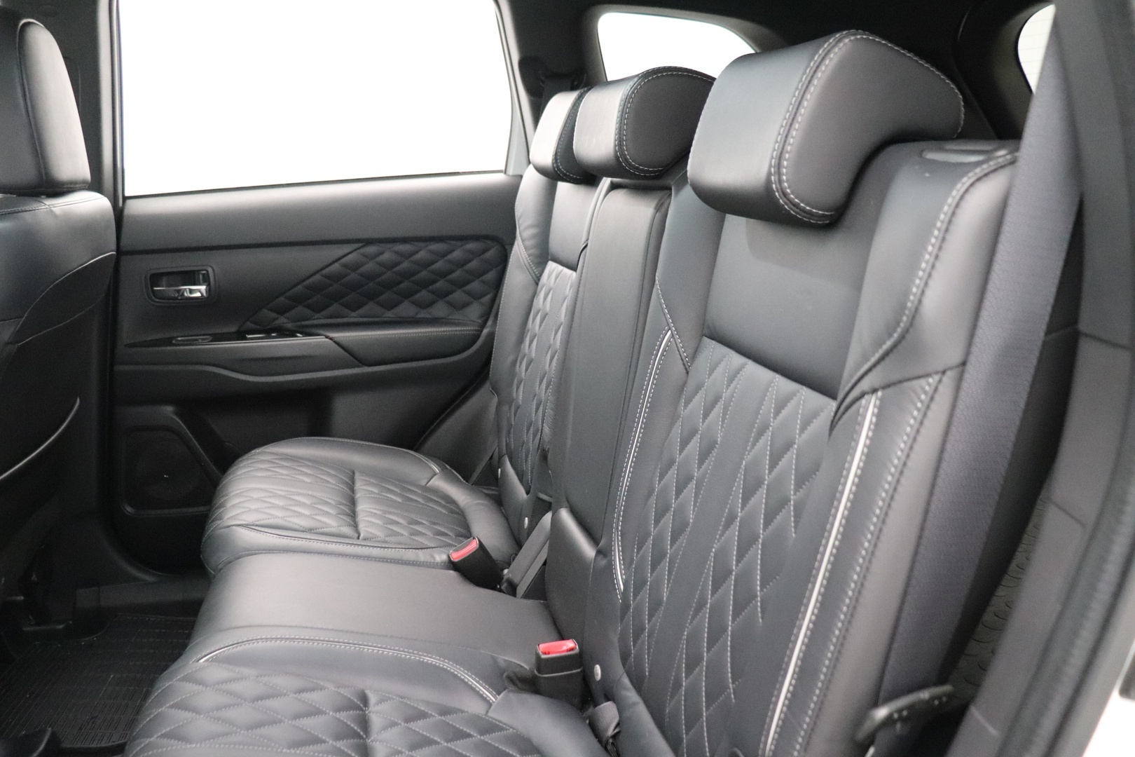 MITSUBISHI Outlander PHEV 2021