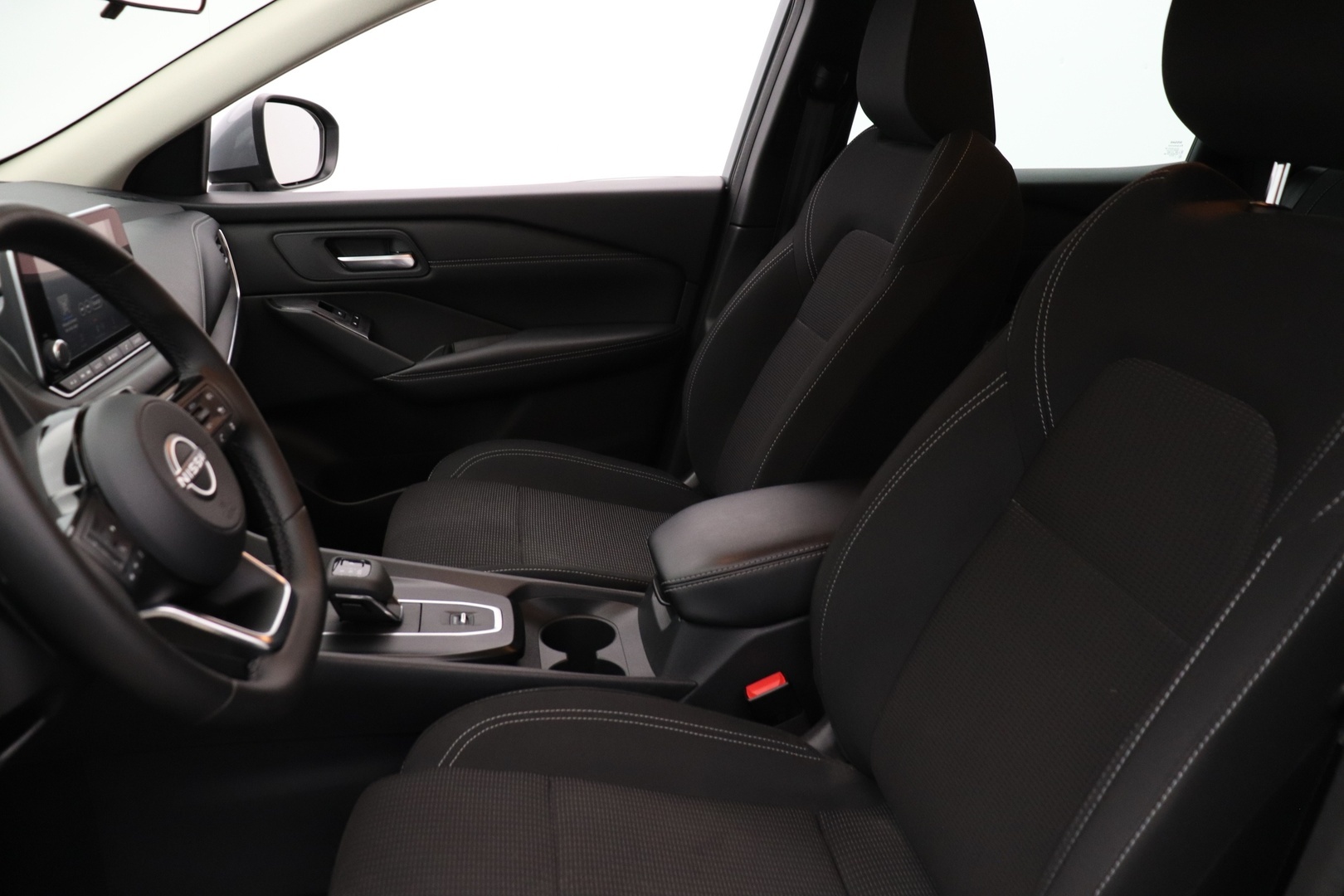 NISSAN Qashqai 2024