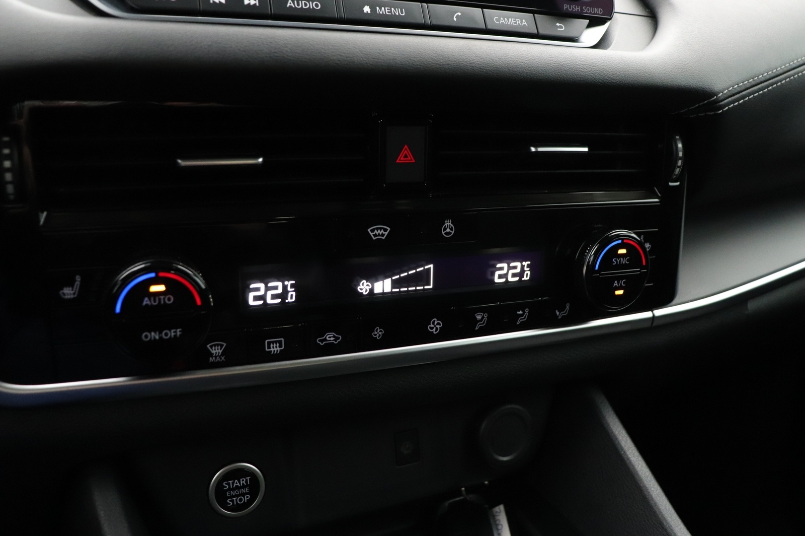 NISSAN Qashqai 2024