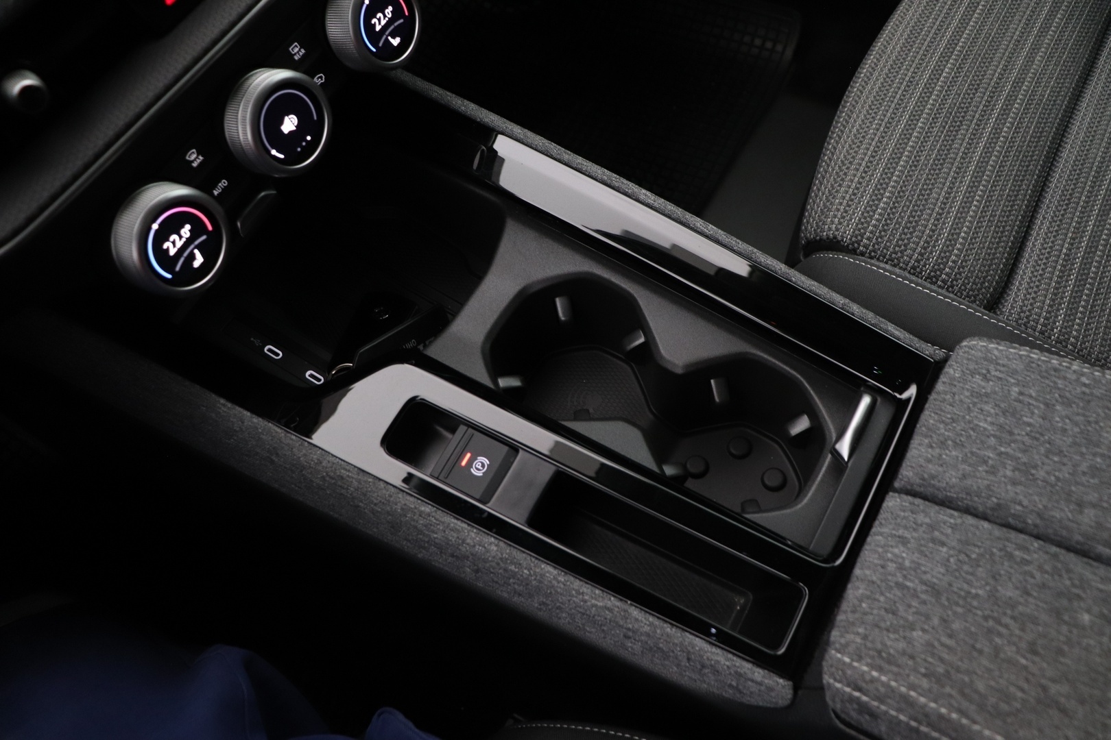 SKODA Superb 2025