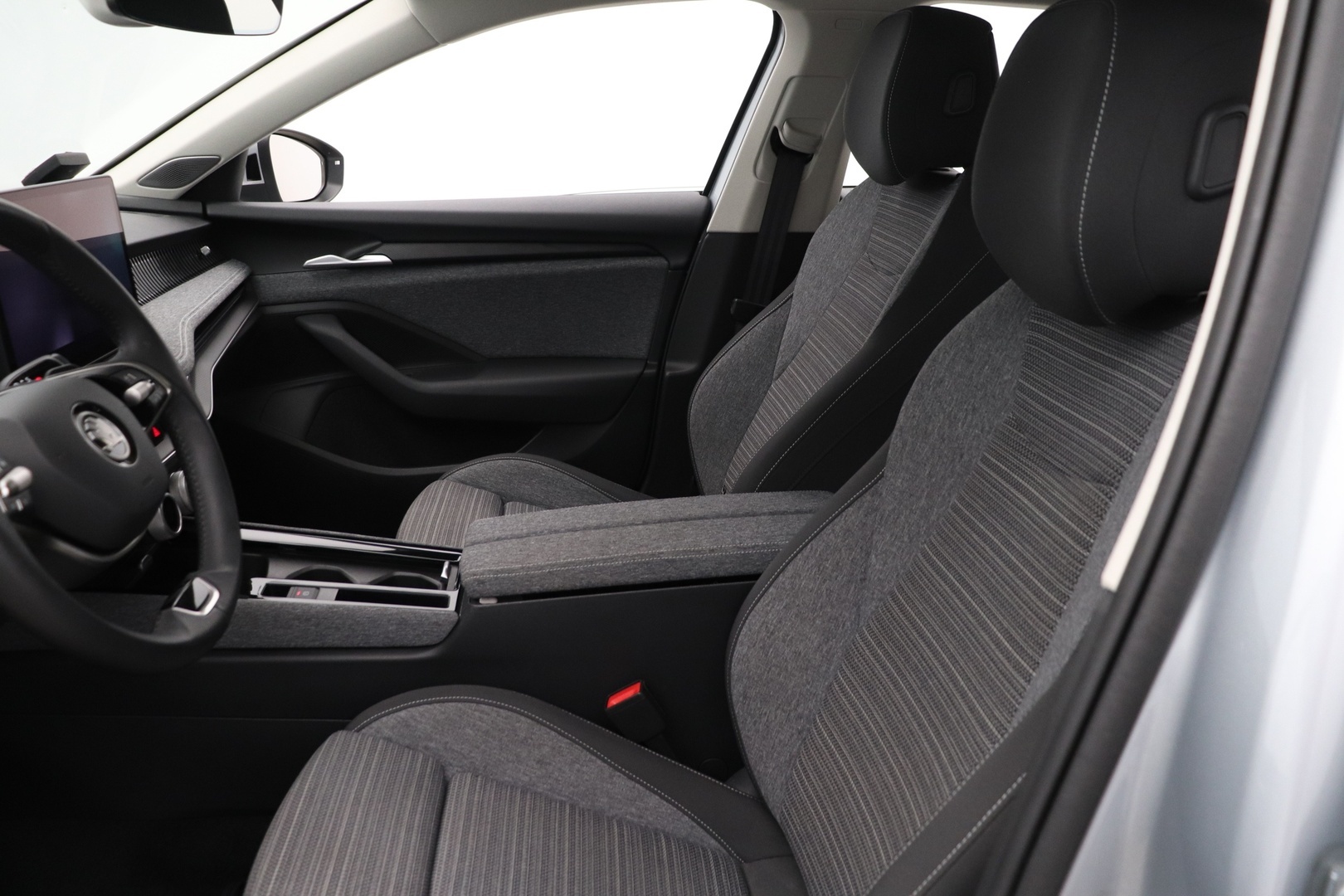 SKODA Superb 2025