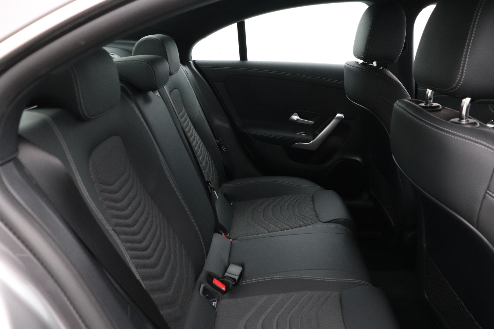 MERCEDES-BENZ CLA 2025