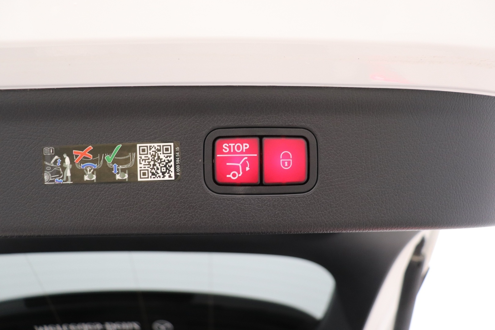 MERCEDES-BENZ EQE 2023