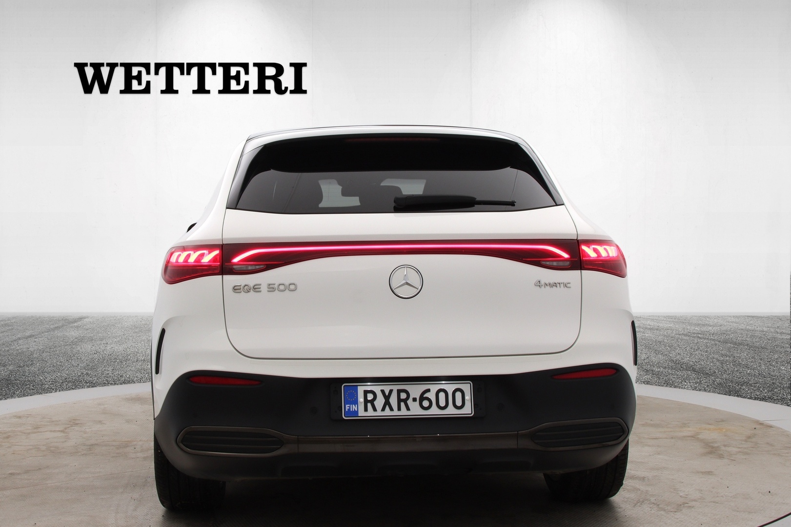 MERCEDES-BENZ EQE 2023