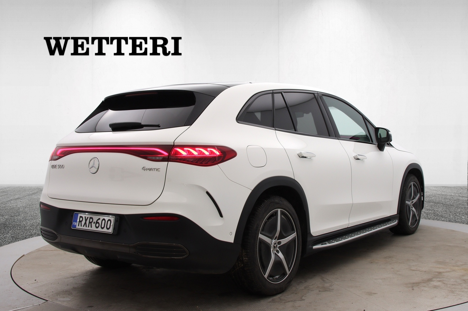 MERCEDES-BENZ EQE 2023