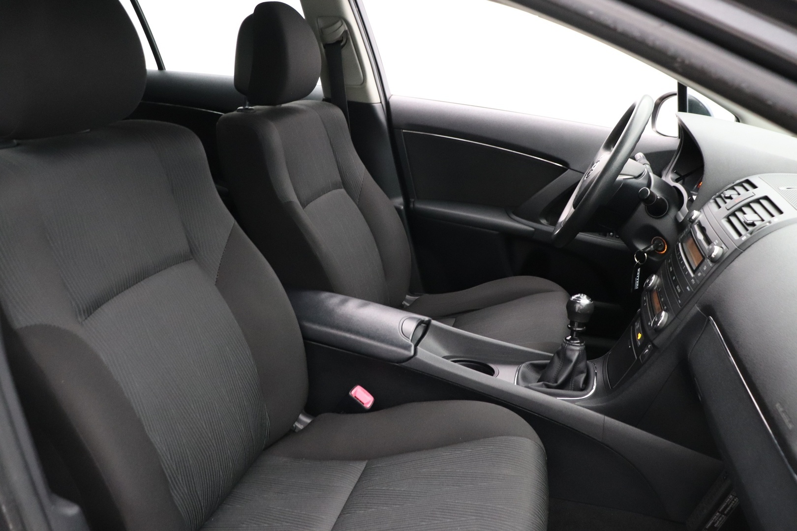 TOYOTA Avensis 2009