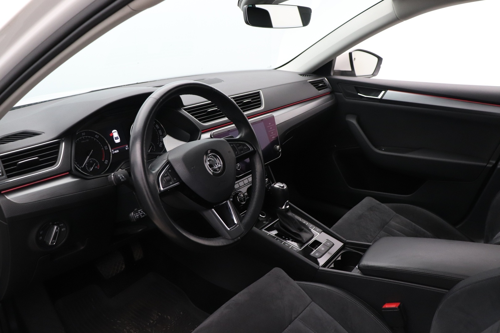 SKODA Superb 2018