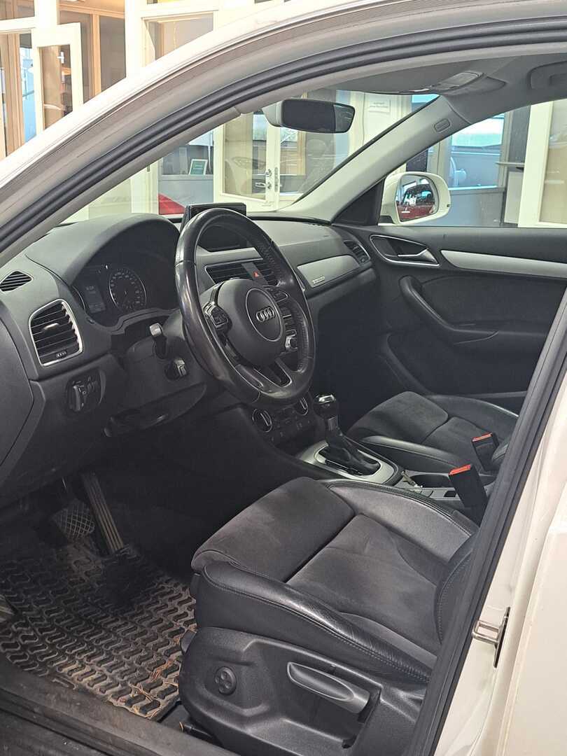 AUDI Q3 2015